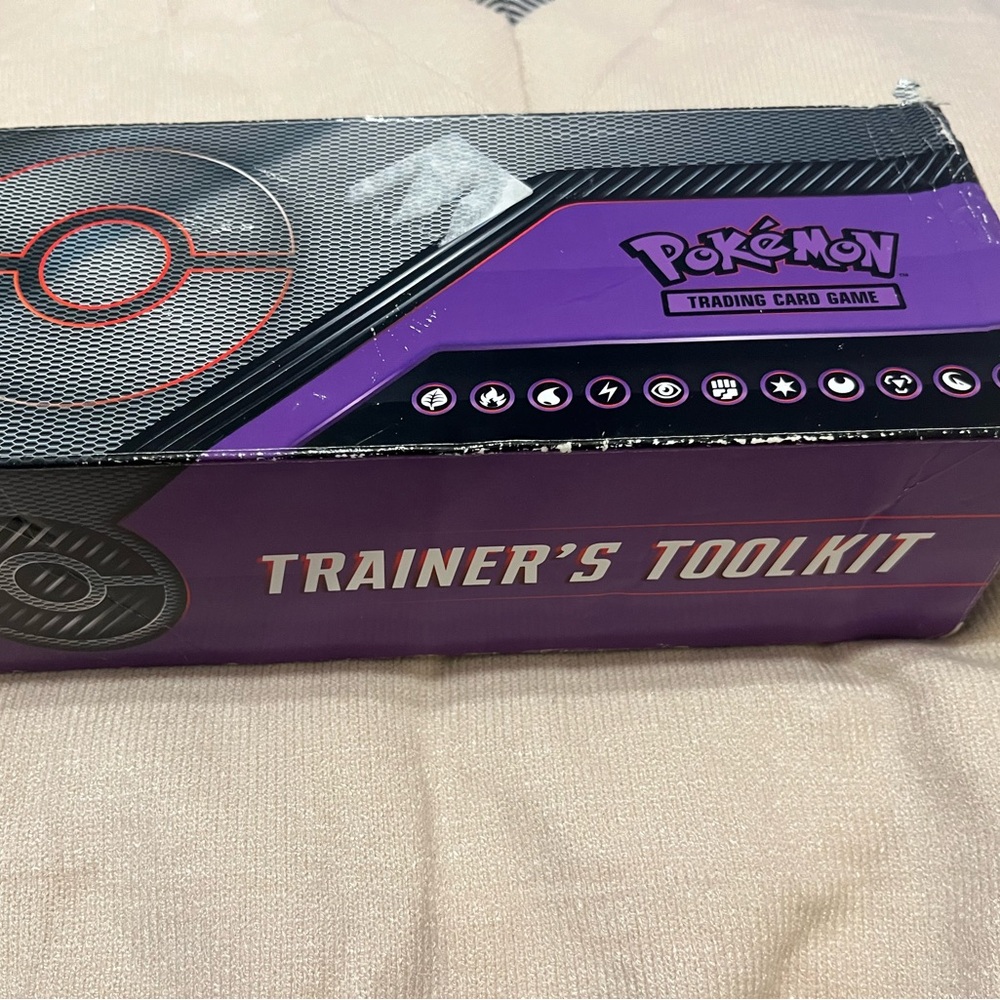 Pokemon‎ Trainer's Toolkit - Purple and Black